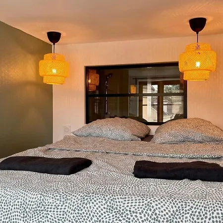 Coeur, Confort & Charme - Chez Liam Apartment *